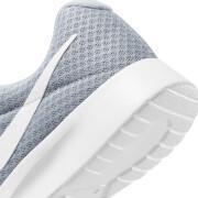 Zapatillas de deporte para mujeres Nike Tanjun